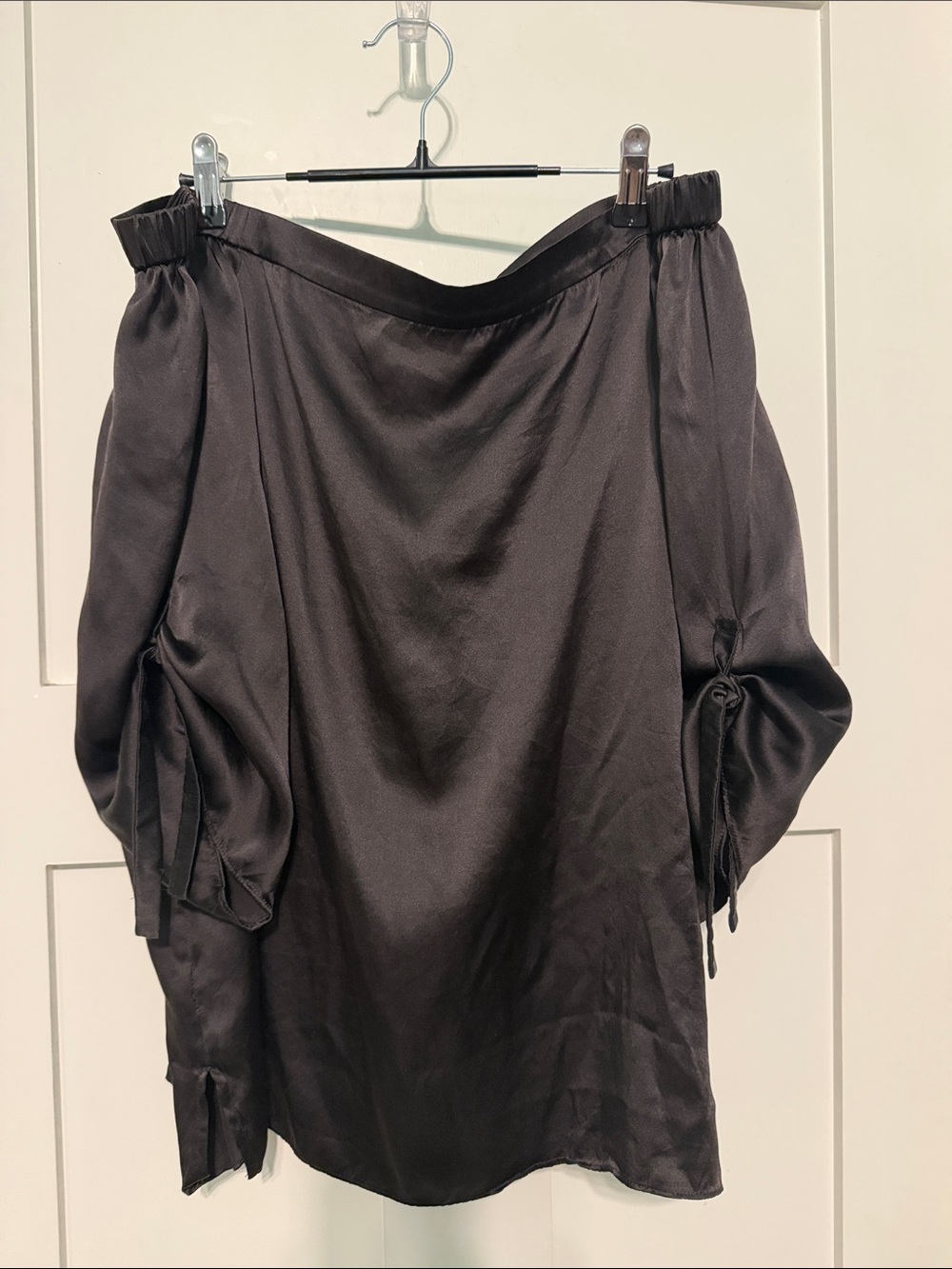 W by Worth Black 100% Silk Off-Shoulder Blouse with Drawstring Sleeves Size 14